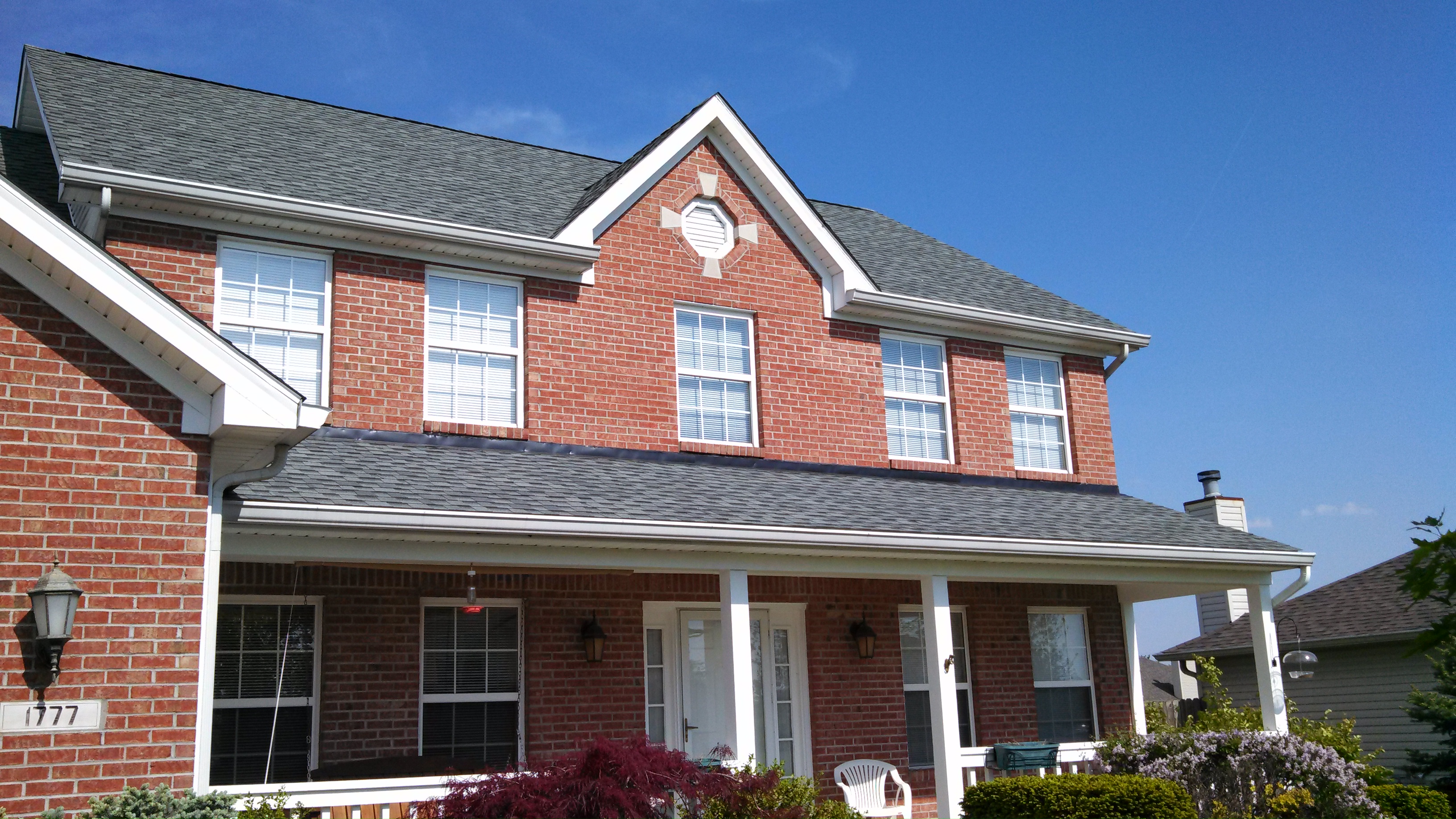 Residential / Shingles - Royalty Roofing