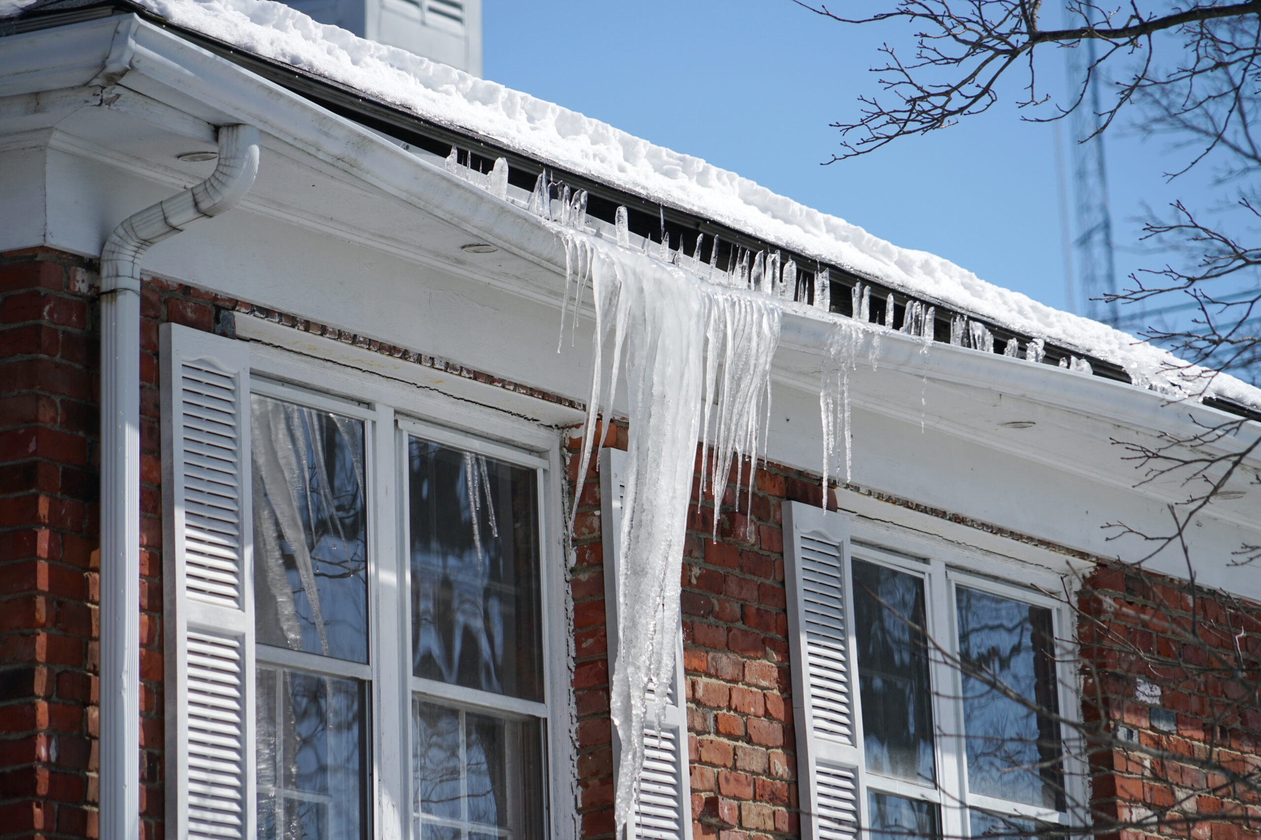 Winter Roof Problems To Look Out For